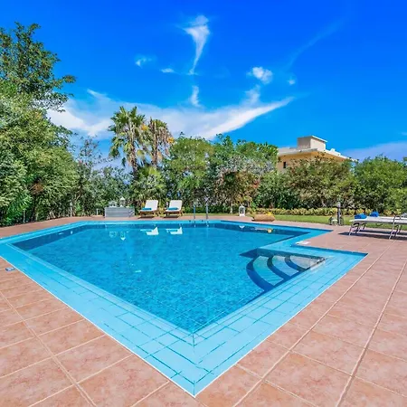 Exclusive Crete Alexia 4 Bedrooms Large Lawned Gardens Chania Maleme